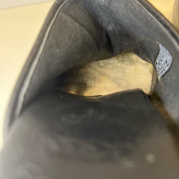 Ugg Women's Wedge Clogs size 7.5 - Picture 3 of 8